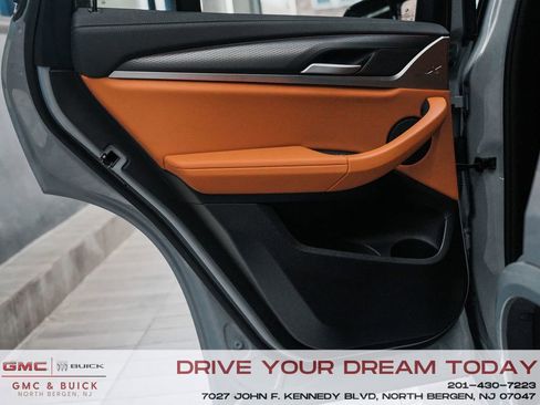 Used 2025 BMW X4 M40i w/ Premium Package image 14