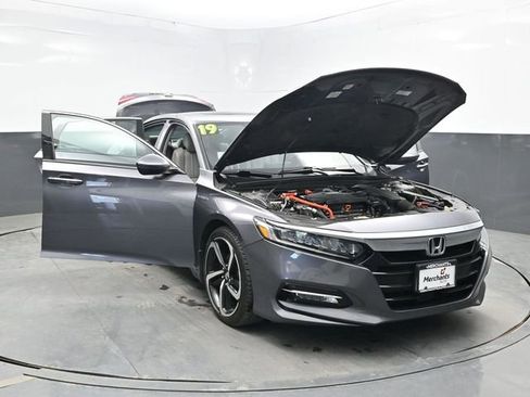 Used 2019 Honda Accord Touring image 35