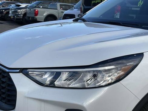 New 2023 Ford Escape SE image 7