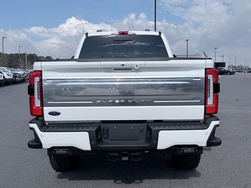 Used 2026 Ford F250 Platinum w/ Platinum Plus Package image 8