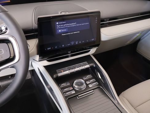 New 2026 Lincoln Nautilus Premier AWD/4WD image 5