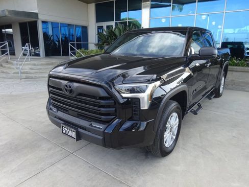 Used 2025 Toyota Tundra SR5 AWD/4WD image 3