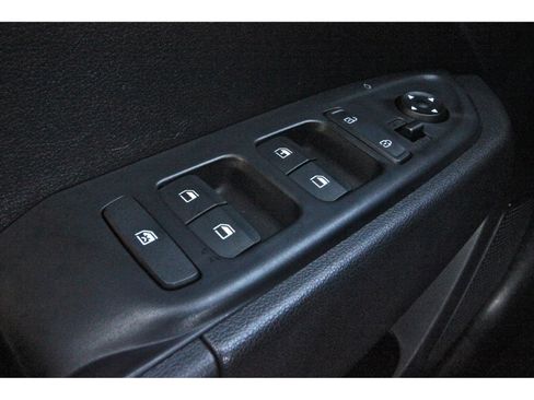 Used 2026 Hyundai Venue SE FWD image 22