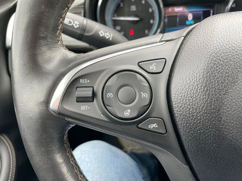 Used 2017 Buick Envision Essence image 18