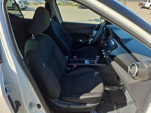 Used 2024 Nissan Kicks SV FWD image 27