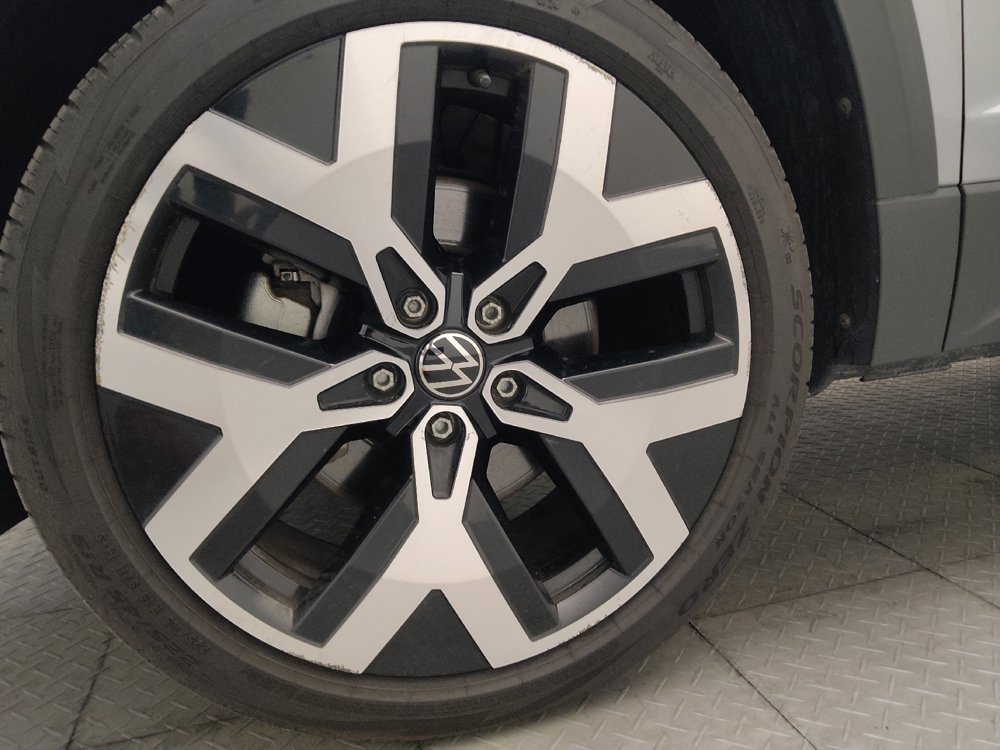 Used 2023 Volkswagen Taos SEL AWD/4WD image 31