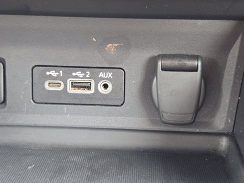 Used 2024 Nissan Sentra SV FWD image 7