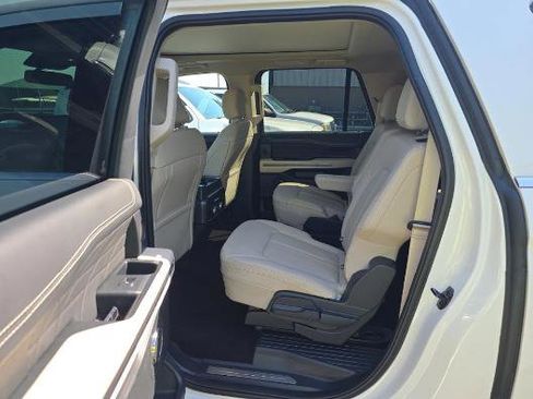 Used 2023 Ford Expedition Max Platinum AWD/4WD image 13