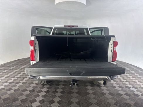 Used 2021 Chevrolet Silverado 2500 LTZ w/ LTZ Premium Package image 19