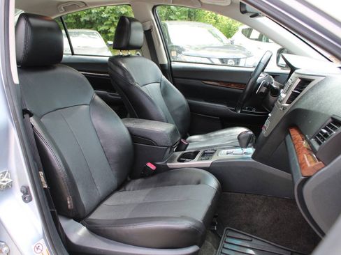 Used 2013 Subaru Legacy 2.5i Limited AWD/4WD image 29