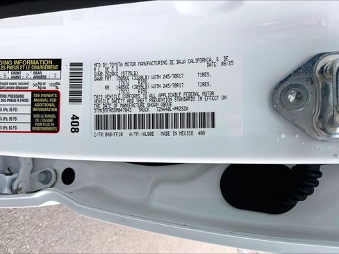 Used 2025 Toyota Tacoma SR5 image 31