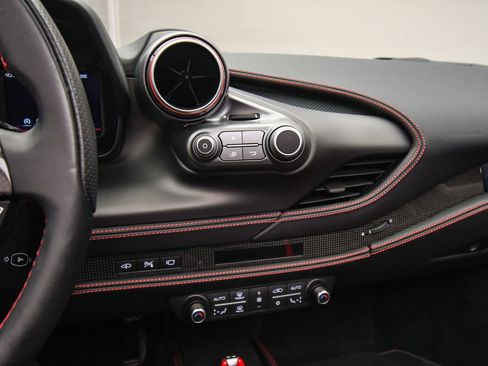 Certified 2021 Ferrari F8 Tributo image 43