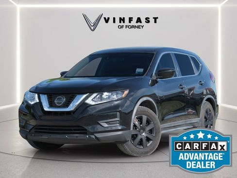 Used 2020 Nissan Rogue S FWD image 1