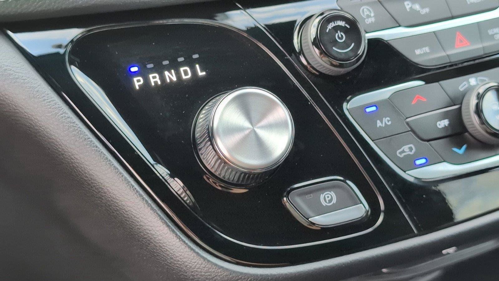 New 2027 Chrysler Pacifica Select FWD image 25
