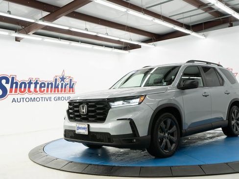 Certified 2024 Honda Pilot Sport image 1