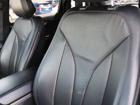 Used 2020 Lincoln Nautilus Premier w/ Equipment Group 101A AWD/4WD image 6