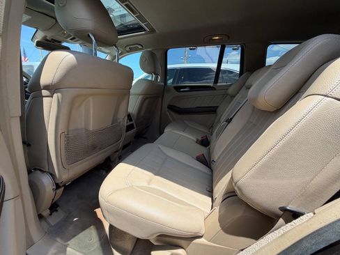 Used 2016 Mercedes-Benz GL 450 4MATIC image 17