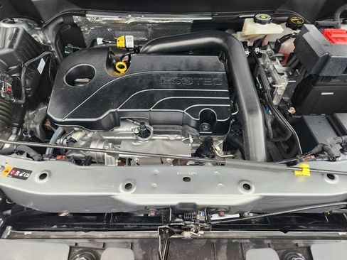 Used 2026 Chevrolet Equinox LT FWD image 31