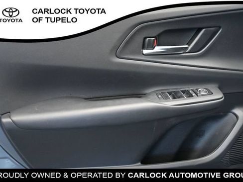 Used 2025 Toyota Prius Plug-In Hybrid FWD image 30