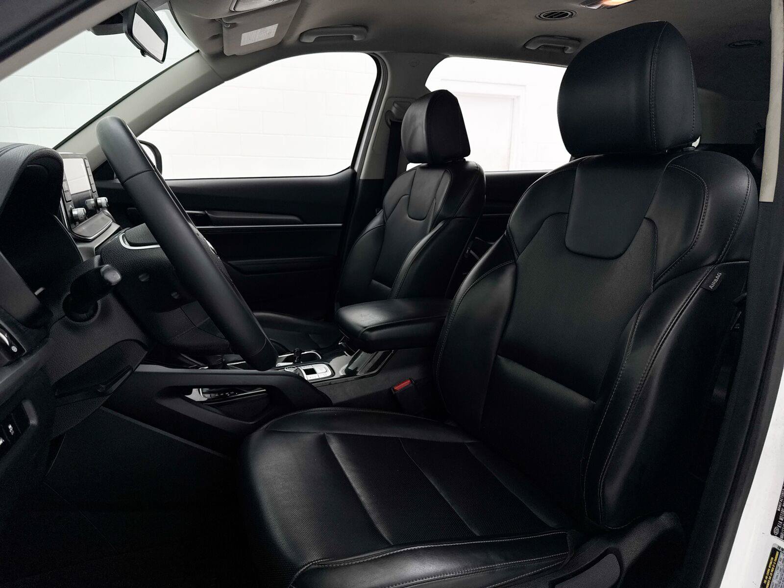 Used 2021 Kia Telluride LX FWD image 22