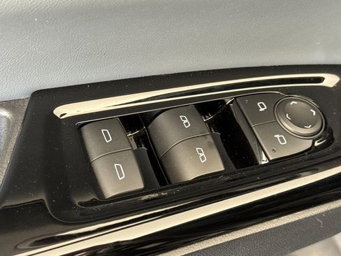 Used 2024 Honda Prologue Touring image 13