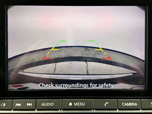 Used 2023 Nissan Rogue SV image 16