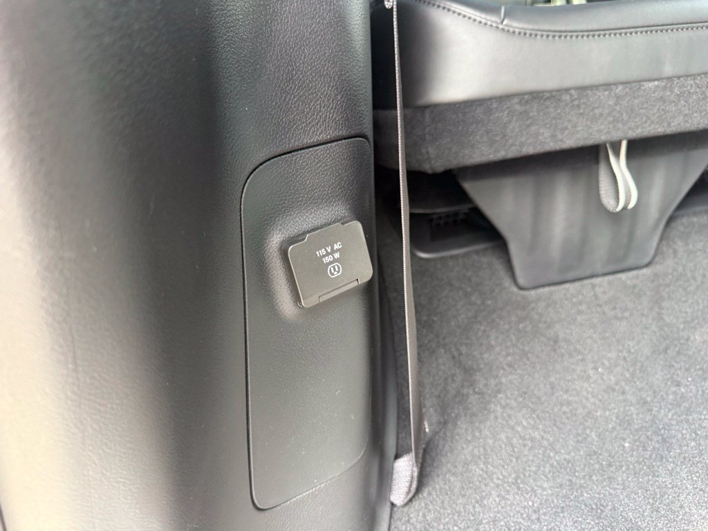 New 2027 Chrysler Pacifica Select w/ Family Tech Group FWD image 58