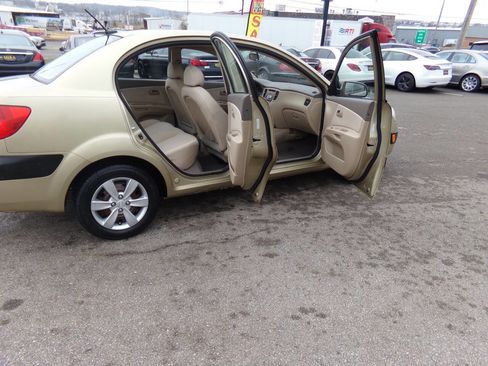 Used 2009 Kia Rio LX w/ PWR Pkg image 19