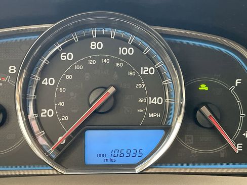 Used 2013 Toyota RAV4 Limited AWD/4WD image 15