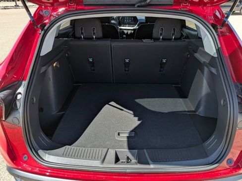 New 2026 Chevrolet Trax LS w/ LS Convenience Package FWD image 12