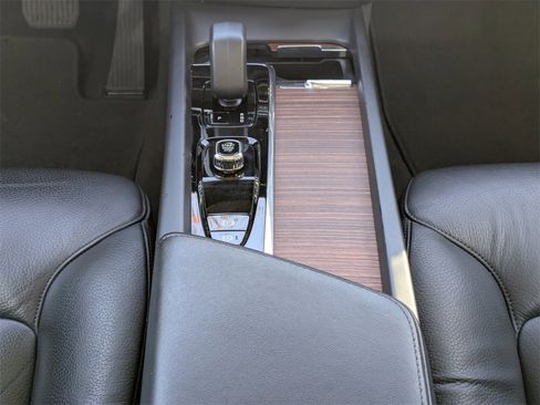 Used 2024 Volvo S60 B5 Plus image 9