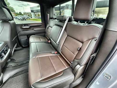 Used 2024 GMC Sierra 2500 Denali w/ Denali Reserve Package image 25