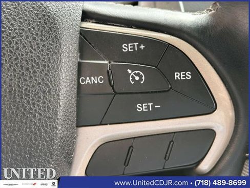 Certified 2016 Jeep Grand Cherokee Limited image 28