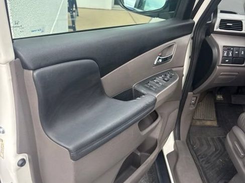 Used 2015 Honda Odyssey EX-L image 12