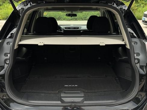Used 2015 Nissan Rogue SV w/ SV Premium Package AWD/4WD image 13