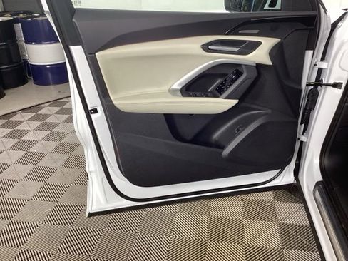 New 2025 Audi Q5 Premium Plus image 16