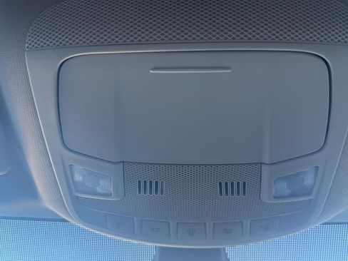 Used 2022 Ford Edge Titanium image 22