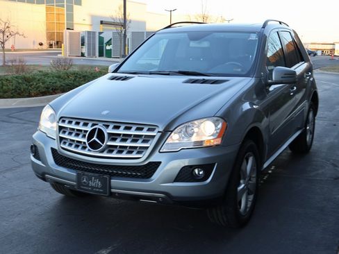 Used 2011 Mercedes-Benz ML 350 4MATIC image 4