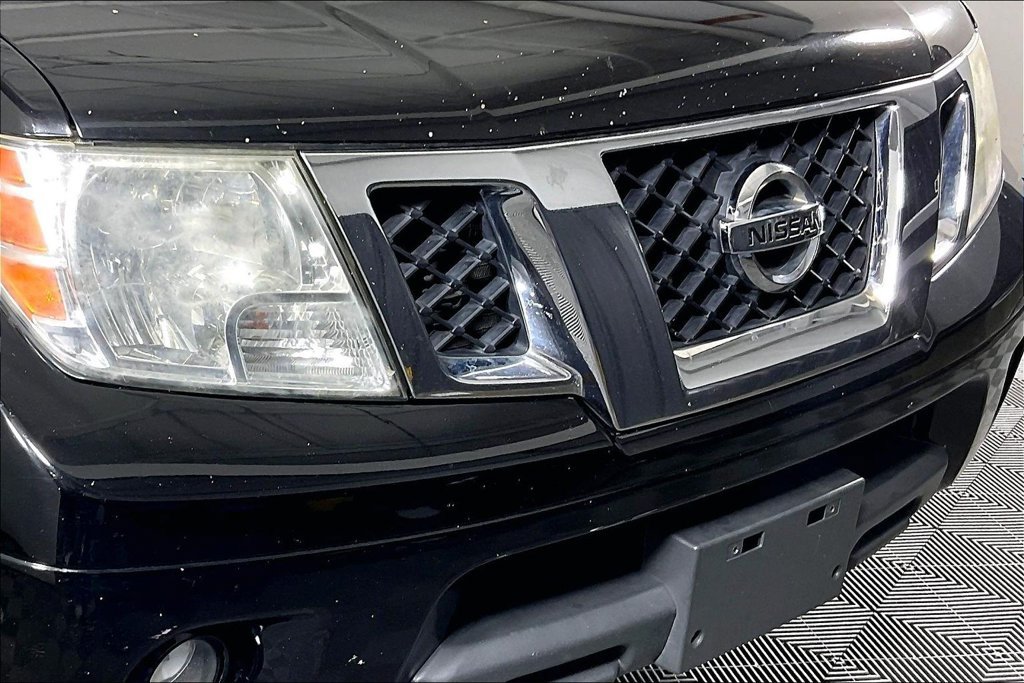 Used 2014 Nissan Frontier SV w/ SV Value Truck Package AWD/4WD image 36