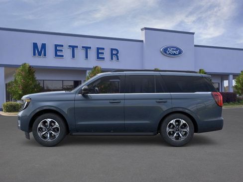 New 2026 Ford Expedition Active image 27