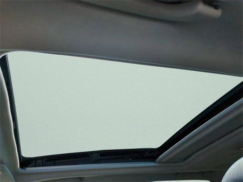 Used 2015 Subaru Forester 2.5i Limited w/ Popular Package #2 image 20