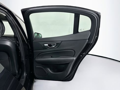 Used 2024 Volvo S60 B5 Core image 30