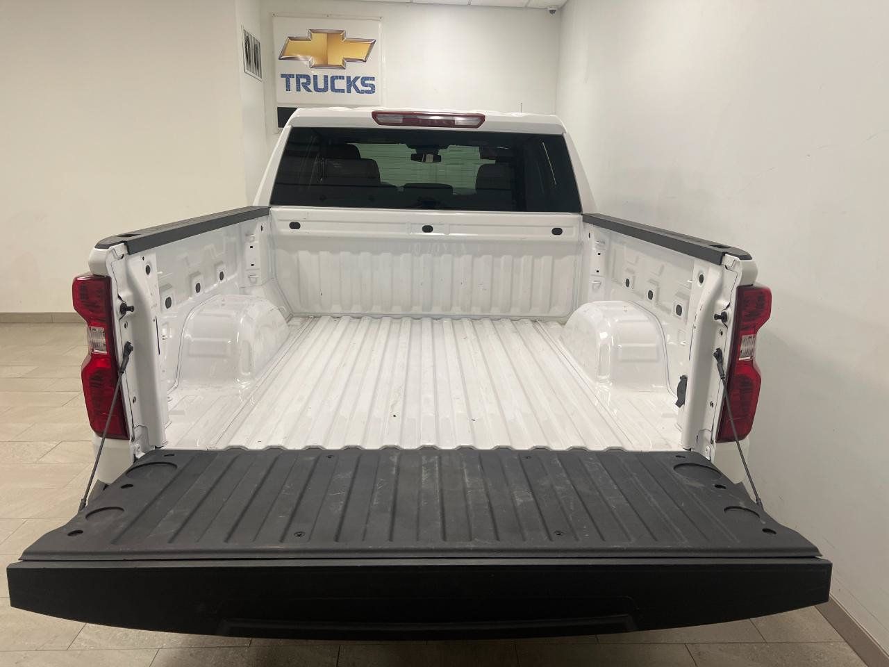 Used 2026 Chevrolet Silverado 1500 LT AWD/4WD image 20