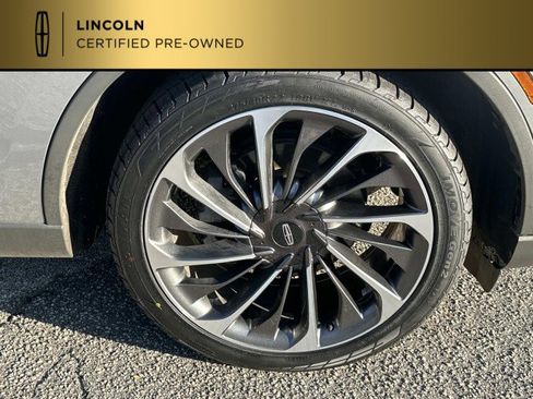 Certified 2023 Lincoln Aviator Reserve w/ Equipment Group 201A image 12