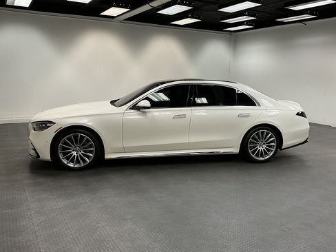 Used 2023 Mercedes-Benz S 580e 4MATIC Sedan image 4