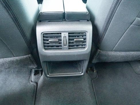 Used 2023 Nissan Rogue S image 32