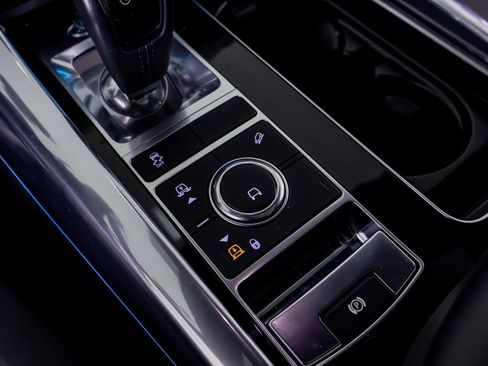 Used 2022 Land Rover Range Rover Sport HSE Silver Edition image 18