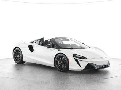 New 2025 McLaren Artura Spider