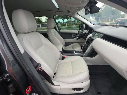 Used 2017 Land Rover Discovery Sport HSE AWD/4WD image 10