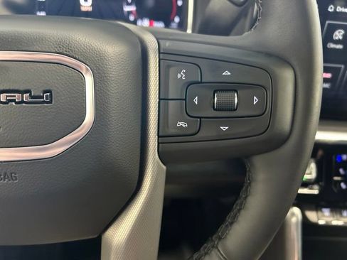 Used 2025 GMC Sierra 3500 Denali w/ Denali Reserve Package AWD/4WD image 26